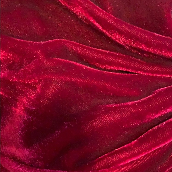 LAST 1️⃣💃🏻Burgundy Cami Velvet Front Twist Dress - Picture 5 of 5
